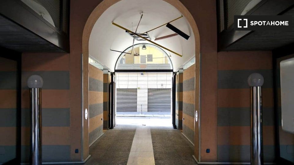 Immagine 5 di Ufficio in affitto  in Via Terraggio a Milano