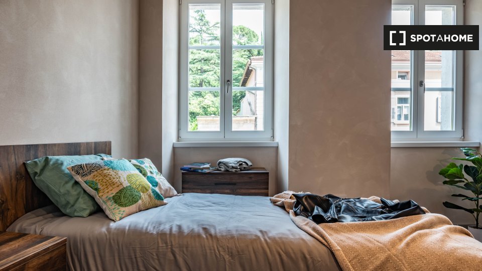 Immagine 2 di Camera condivisa in affitto  in Via Paganini a Rovereto