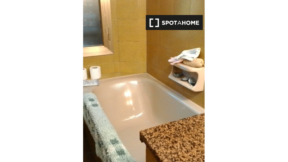 Immagine 15 di Camera condivisa in affitto  in Via Capo di Lucca a Bologna