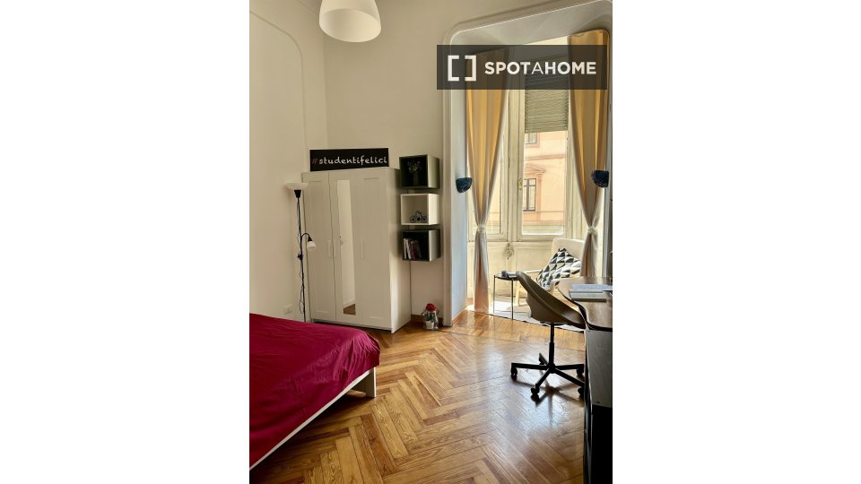 Immagine 10 di Camera condivisa in affitto  in Via Nizza n. a Torino