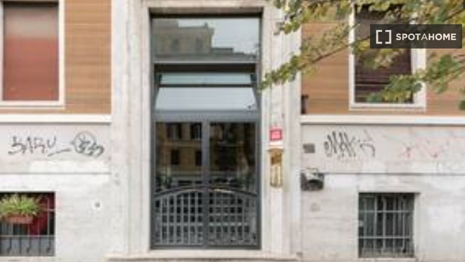 Immagine 4 di Appartamento in affitto  in Via Pinerolo a Roma