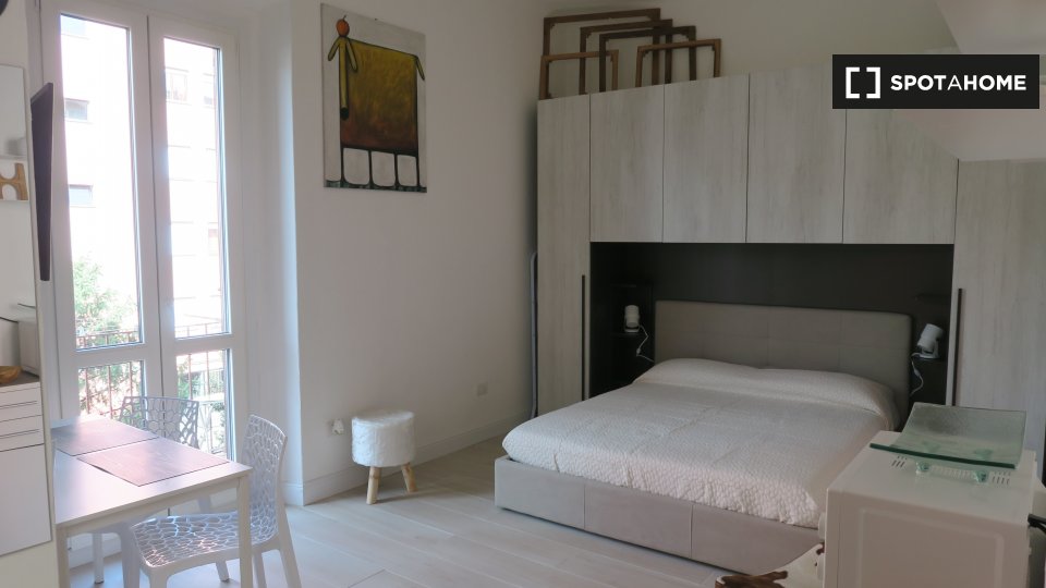 Immagine 2 di Ufficio in affitto  in Via Antonio Mambretti a Milano