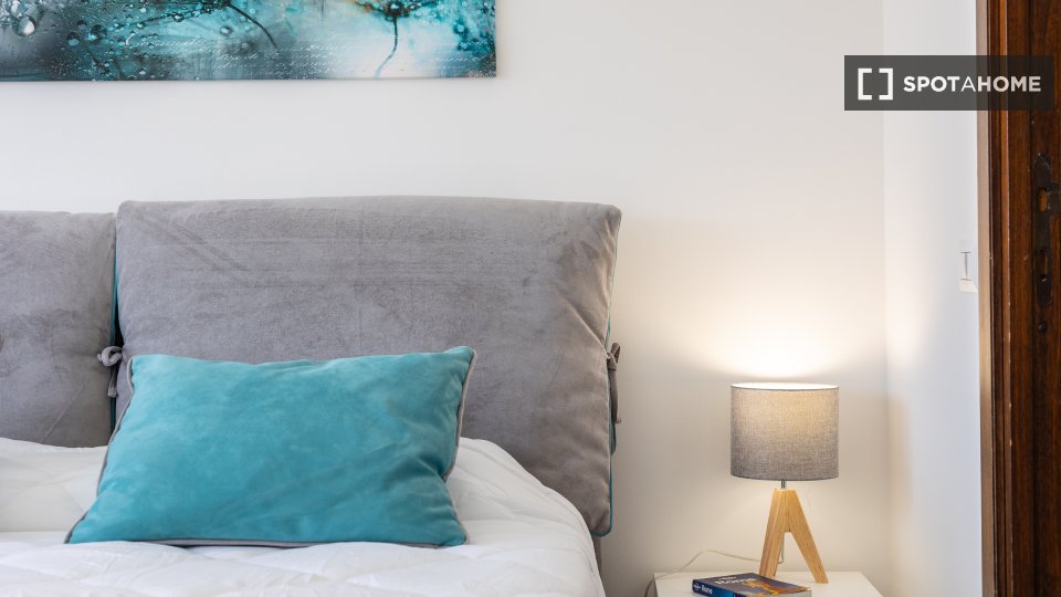 Immagine 12 di Appartamento in affitto  in Via Appia Nuova a Roma