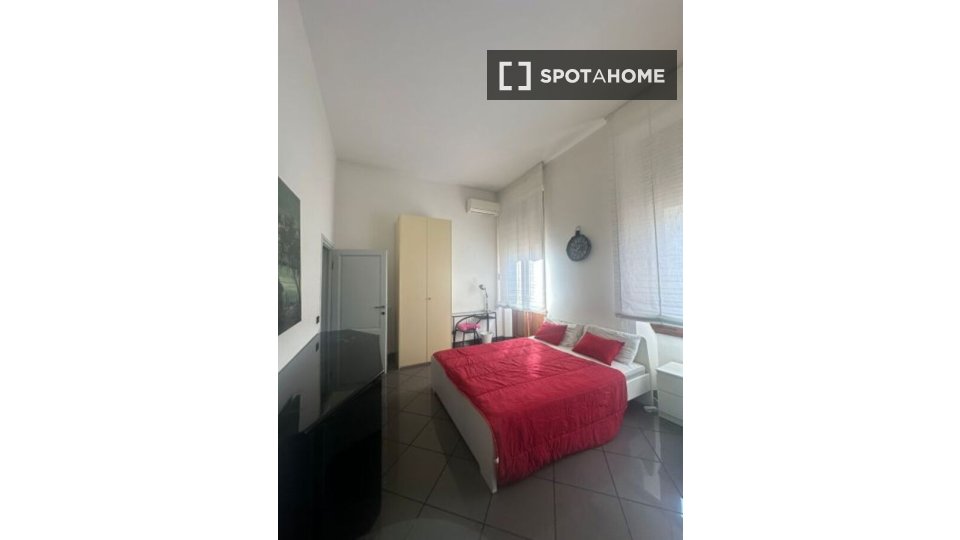 Immagine 12 di Camera condivisa in affitto  in Via Giordano Bruno a Firenze