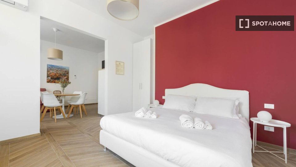 Immagine 1 di Appartamento in affitto  in Via Giuseppe Massarenti a Bologna