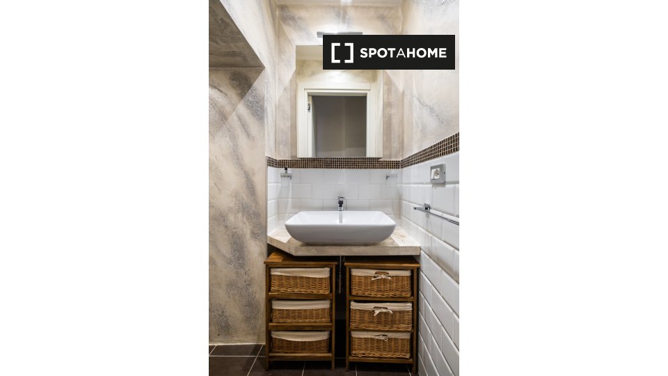 Immagine 17 di Appartamento in affitto  in Via de' Coltelli a Bologna