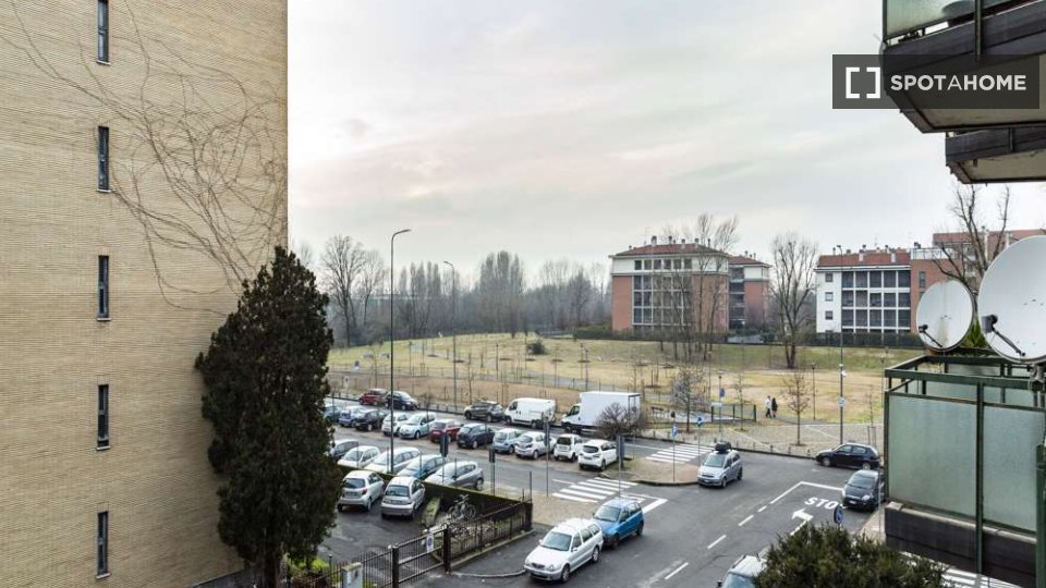 Immagine 18 di Camera condivisa in affitto  in Via Dei Mandorli Milan a Buccinasco