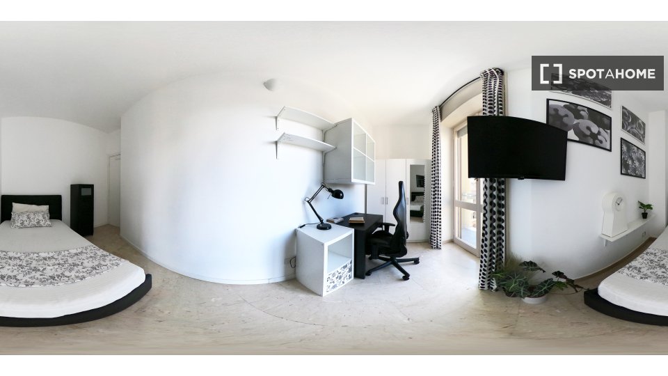 Immagine 4 di Camera condivisa in affitto  in Via Vettabbia a Milano