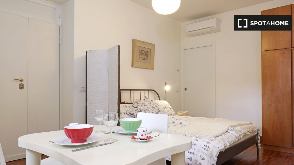 Immagine 1 di Ufficio in affitto  in Piazza dei Campani a Roma