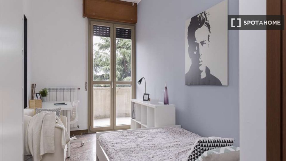 Immagine 4 di Camera condivisa in affitto  in Viale Giovanni Vicini a Bologna