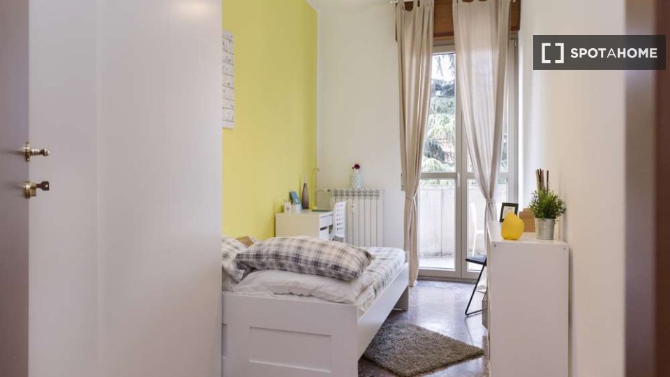 Immagine 4 di Camera condivisa in affitto  in Viale Giovanni Vicini a Bologna