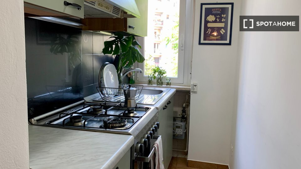 Immagine 12 di Ufficio in affitto  in Via Giambellino a Milano