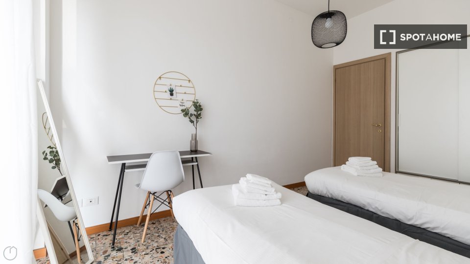 Immagine 18 di Appartamento in affitto  in Via Quarnaro a Monza