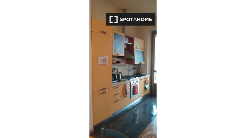 Immagine 15 di Camera condivisa in affitto  in Via Armando Diaz a Baranzate