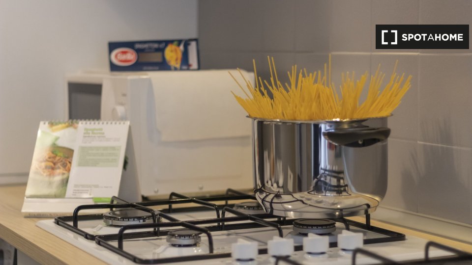 Immagine 14 di Camera condivisa in affitto  in Via Stefano Maria Clemente a Torino