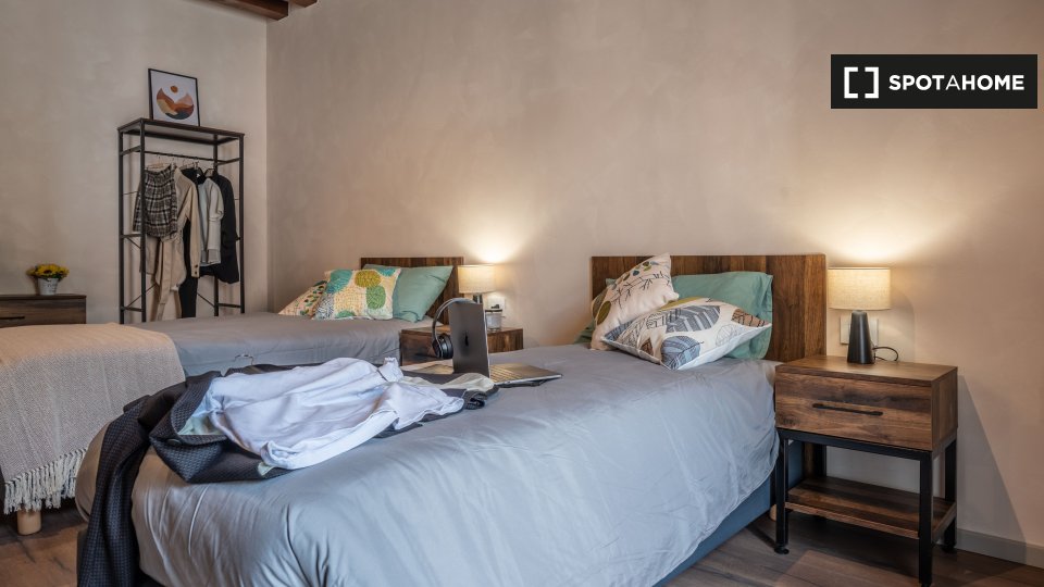 Immagine 2 di Camera condivisa in affitto  in Via Paganini a Rovereto