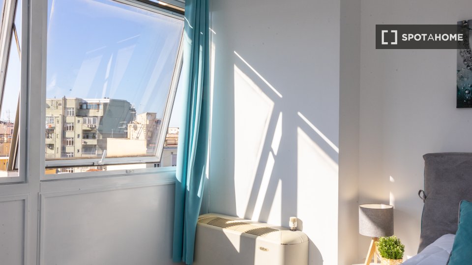 Immagine 11 di Appartamento in affitto  in Via Appia Nuova a Roma