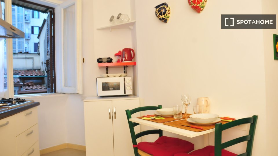 Immagine 8 di Ufficio in affitto  in Via Vespasiano a Roma