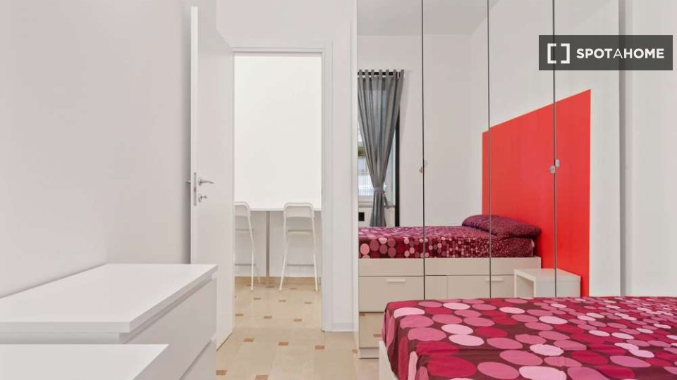 Immagine 5 di Camera condivisa in affitto  in Via Lentasio a Milano