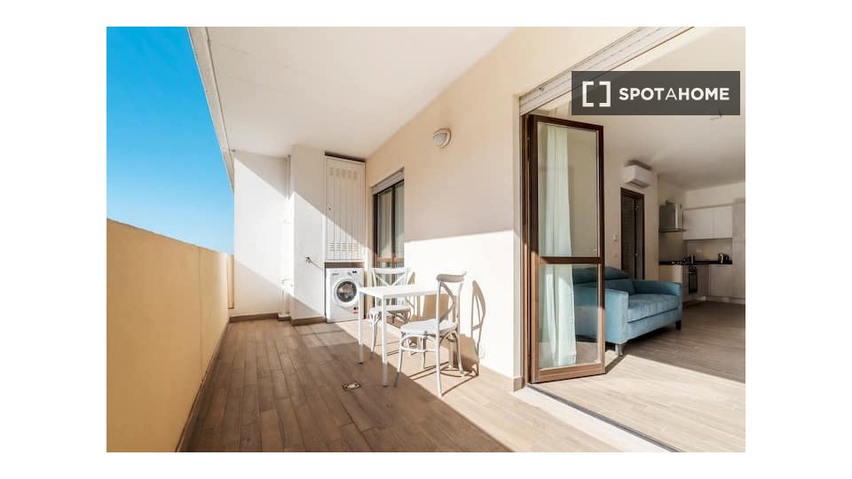 Immagine 5 di Appartamento in affitto  in Via Luigi de Marchi a Roma