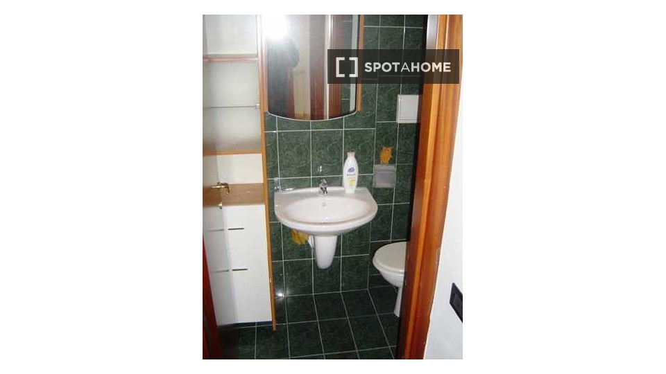 Immagine 5 di Appartamento in affitto  in Via Oletta a Roma