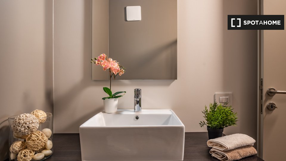 Immagine 6 di Camera condivisa in affitto  in Via Paganini a Rovereto