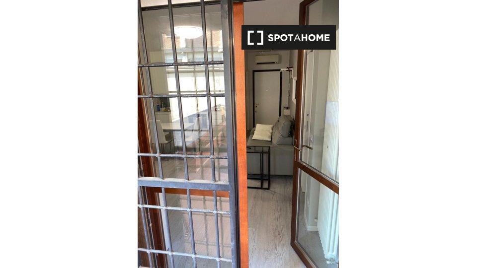 Immagine 19 di Appartamento in affitto  in Via Elio Bernardi a Bologna