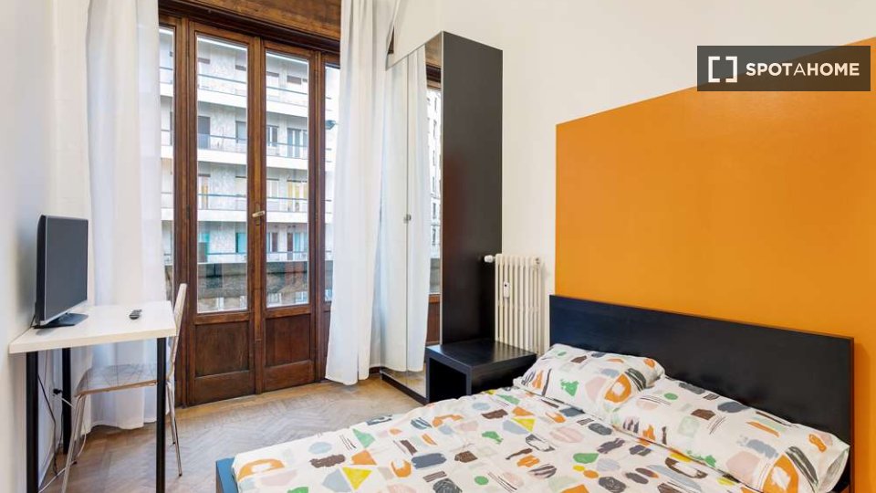 Immagine 18 di Camera condivisa in affitto  in Corso di Porta Vittoria a Milano
