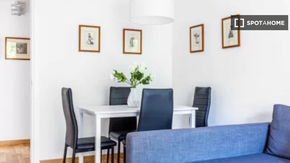 Immagine 2 di Appartamento in affitto  in Via Alcuino a Milano