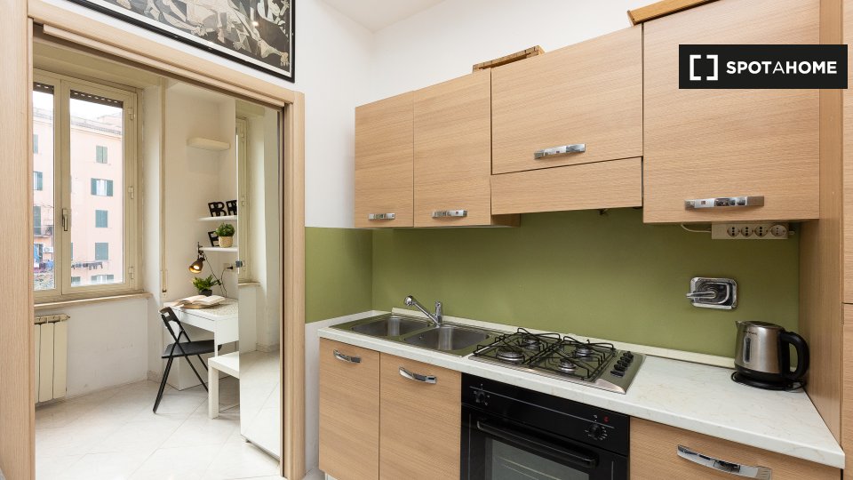 Immagine 7 di Appartamento in affitto  in Via Raimondo Montecuccoli a Roma