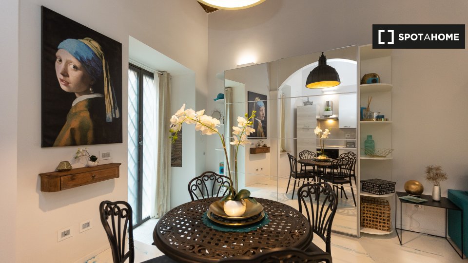 Immagine 12 di Ufficio in affitto  in Via Giulia a Roma