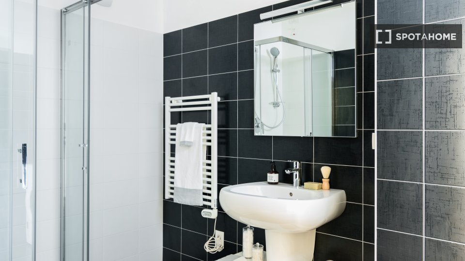 Immagine 12 di Appartamento in affitto  in Via Gustavo Fara a Milano