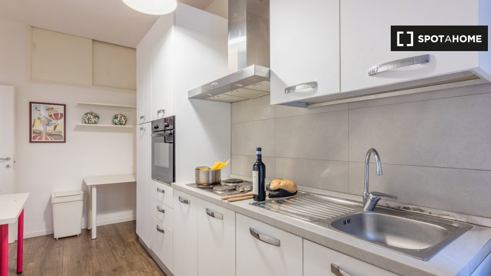 Immagine 8 di Appartamento in affitto  in Via dei Leoni, 2, 50122 Firenze FI, Italy a Firenze