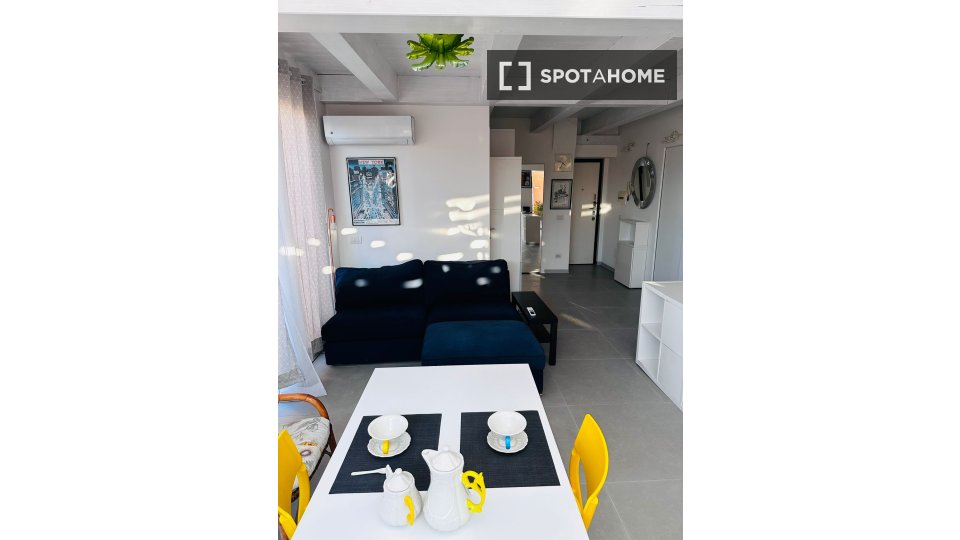 Immagine 5 di Appartamento in affitto  in Via Alberto Ascari a Roma