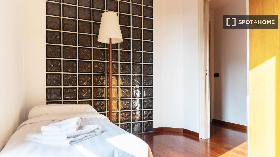 Immagine 15 di Appartamento in affitto  in Via Antonio Cechov a Milano