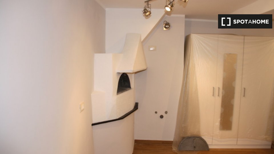 Immagine 9 di Camera condivisa in affitto  in Piazza del Campo a Genova