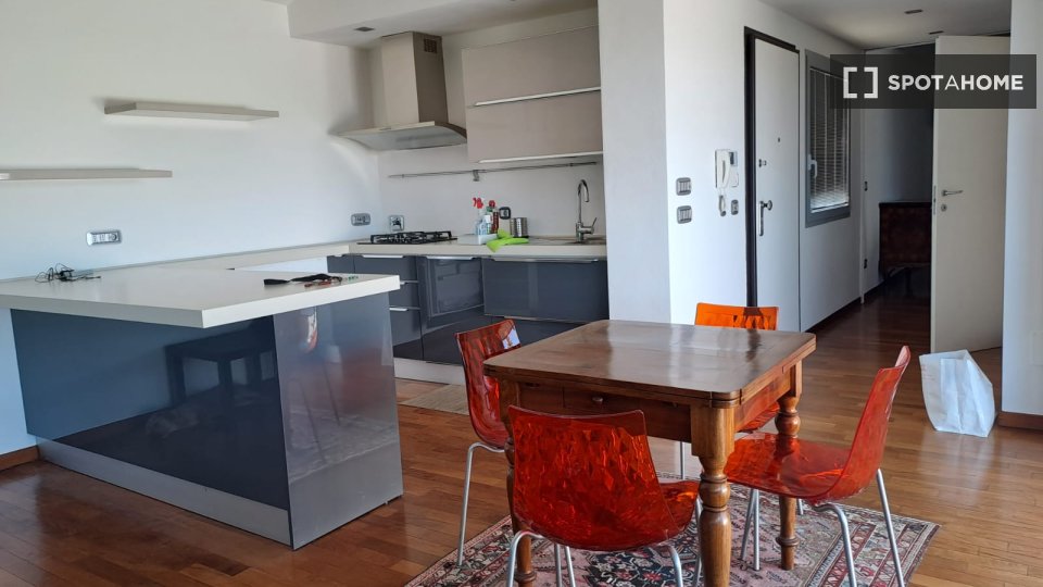 Immagine 2 di Appartamento in affitto  in Via Francesco Orsoni a Bologna