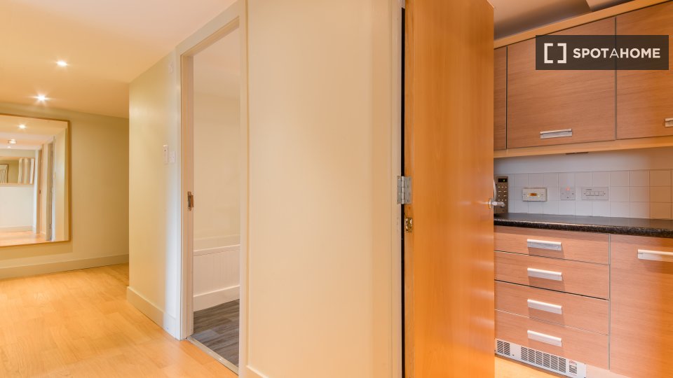 Immagine 7 di Appartamento in affitto  in /8 Old Fishmarket Cl a Old Town