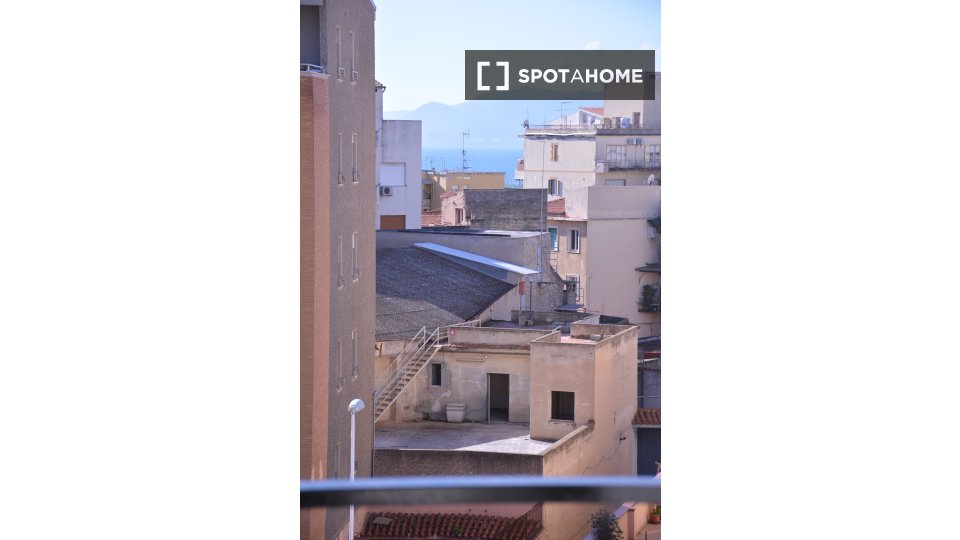 Immagine 18 di Camera condivisa in affitto  in Via dei Passeri a Cagliari