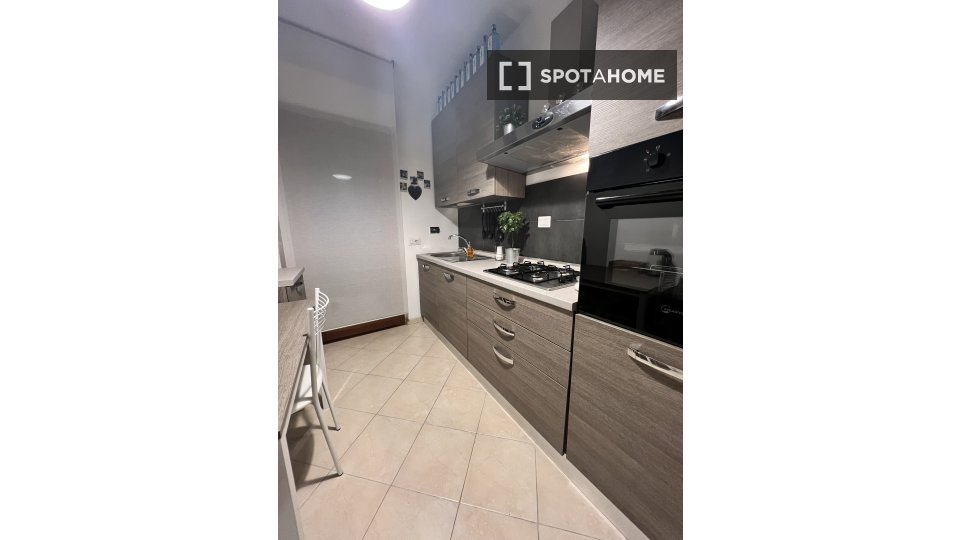 Immagine 1 di Ufficio in affitto  in Via del Fosso dell'Acqua Mariana a Roma