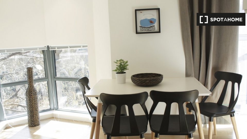 Immagine 5 di Appartamento in affitto  in St Mary at Hill a 