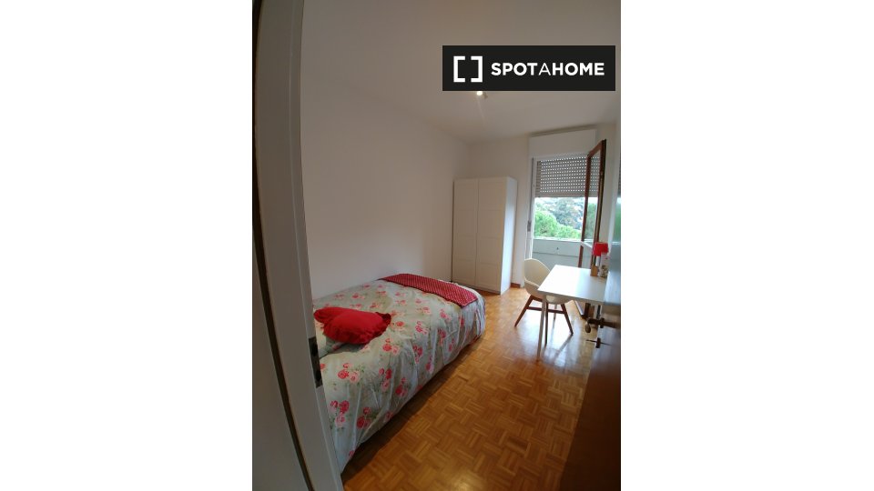 Immagine 19 di Camera condivisa in affitto  in Via Luigi Pellizzo a Padova