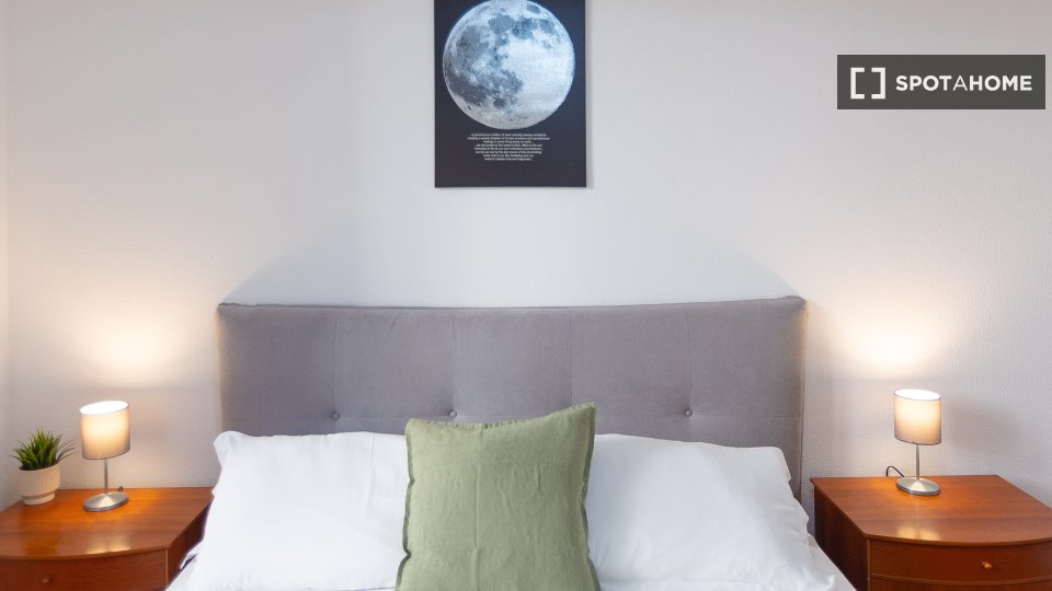 Immagine 8 di Appartamento in affitto  in Via Faleria a Roma