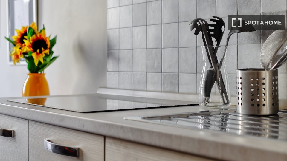 Immagine 13 di Ufficio in affitto  in Via Vigevano a Milano