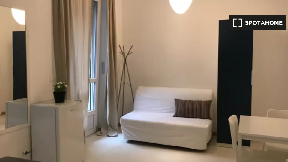 Immagine 19 di Camera condivisa in affitto  in Corso Massimo d'Azeglio a Torino