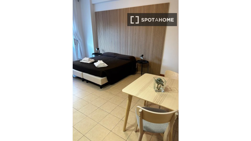 Immagine 7 di Ufficio in affitto  in Via Prenestina a Roma