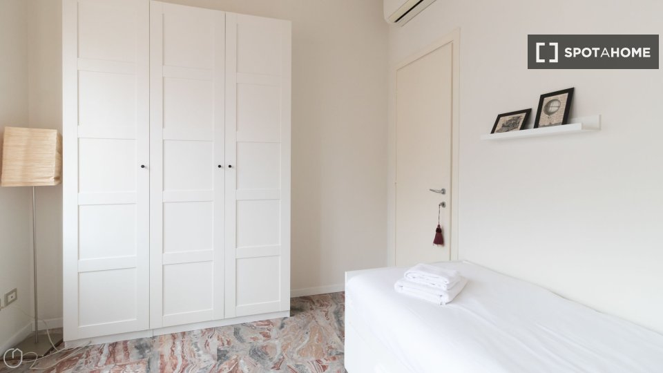 Immagine 15 di Appartamento in affitto  in Via Plinio a Milano