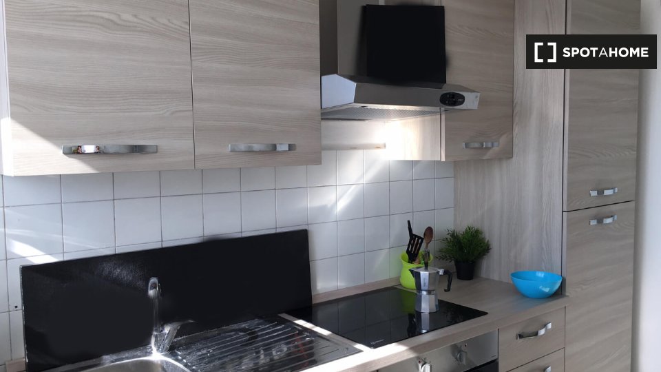 Immagine 4 di Camera condivisa in affitto  in Via Marsala a Trento