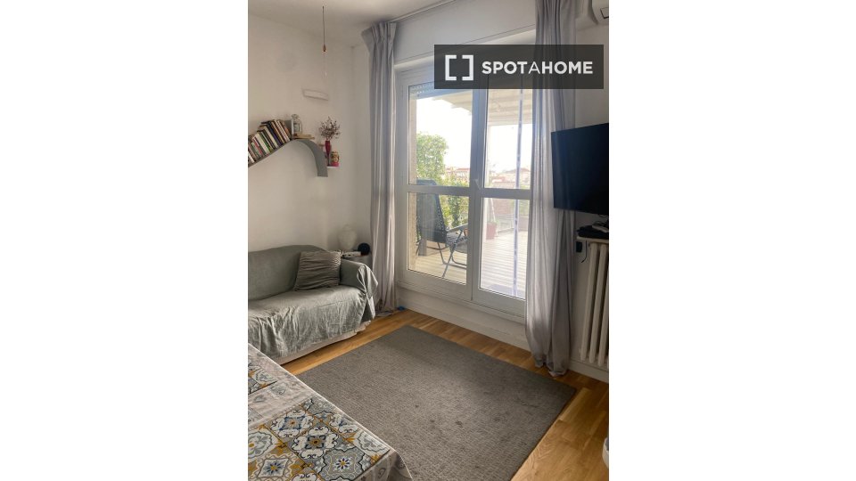 Immagine 8 di Appartamento in affitto  in Via Andrea Solari a Milano