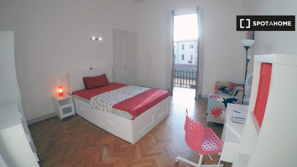 Immagine 3 di Camera condivisa in affitto  in Via Zara a Firenze